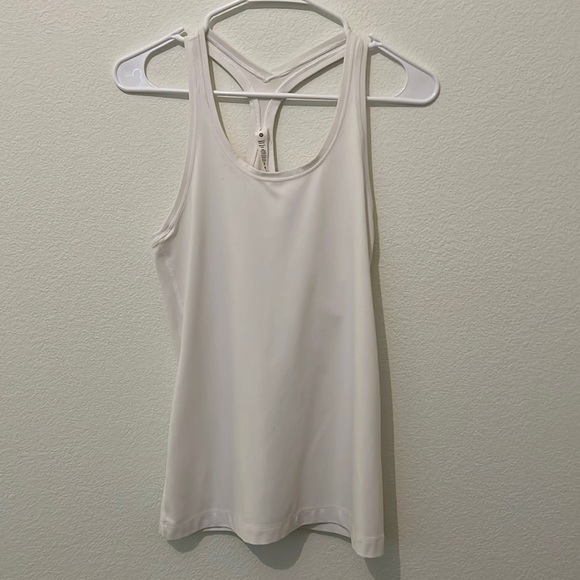 Lululemon tank top 8 - Picture 1 of 3